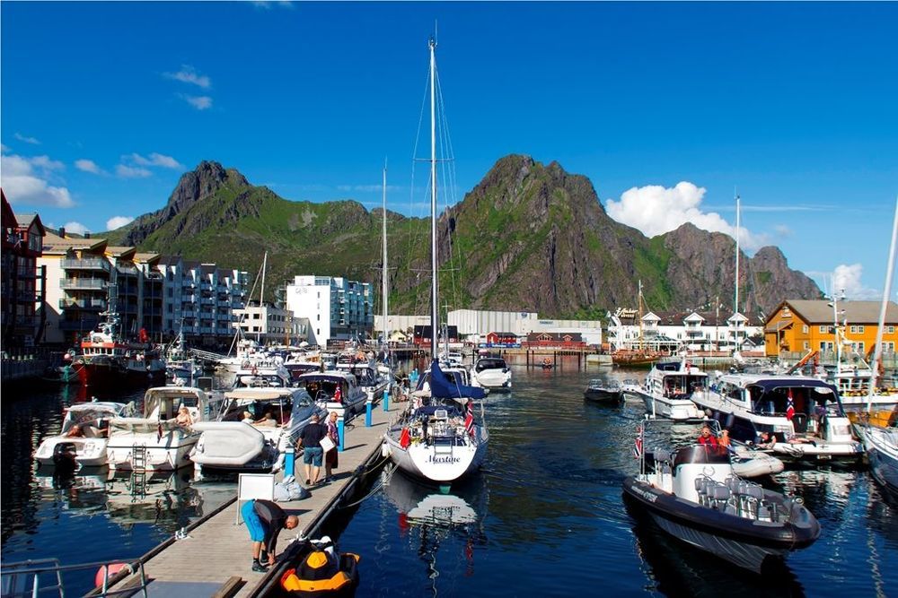 Fast Hotel Lofoten Svolvær Einrichtungen foto