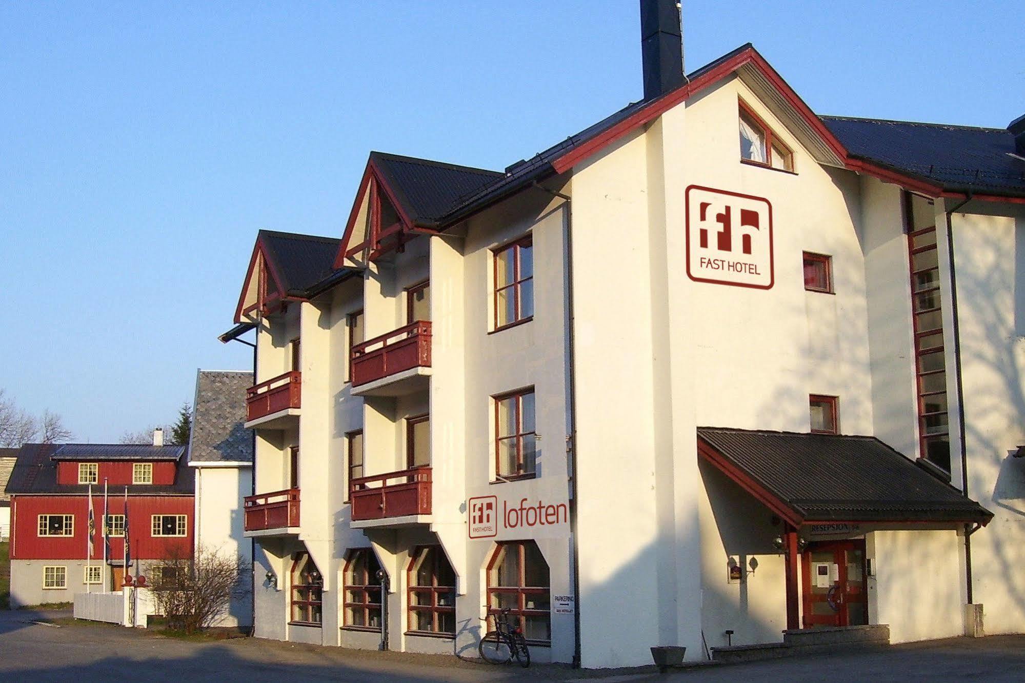 Fast Hotel Lofoten Svolvær Exterior foto